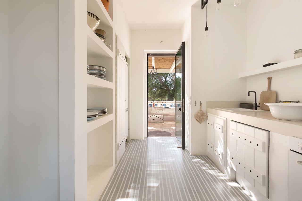 Casale Con Cipresso Villa Ostuni Eksteriør bilde