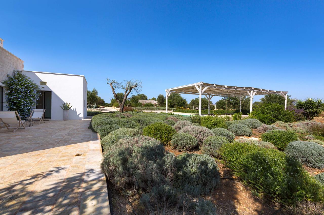Casale Con Cipresso Villa Ostuni Eksteriør bilde